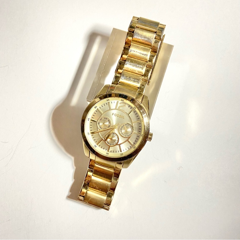 GOLD FOSSIL WATCH